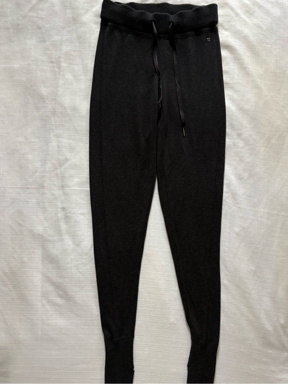Lululemon Cashmere blend Drawstring jogger with stirrups Pants